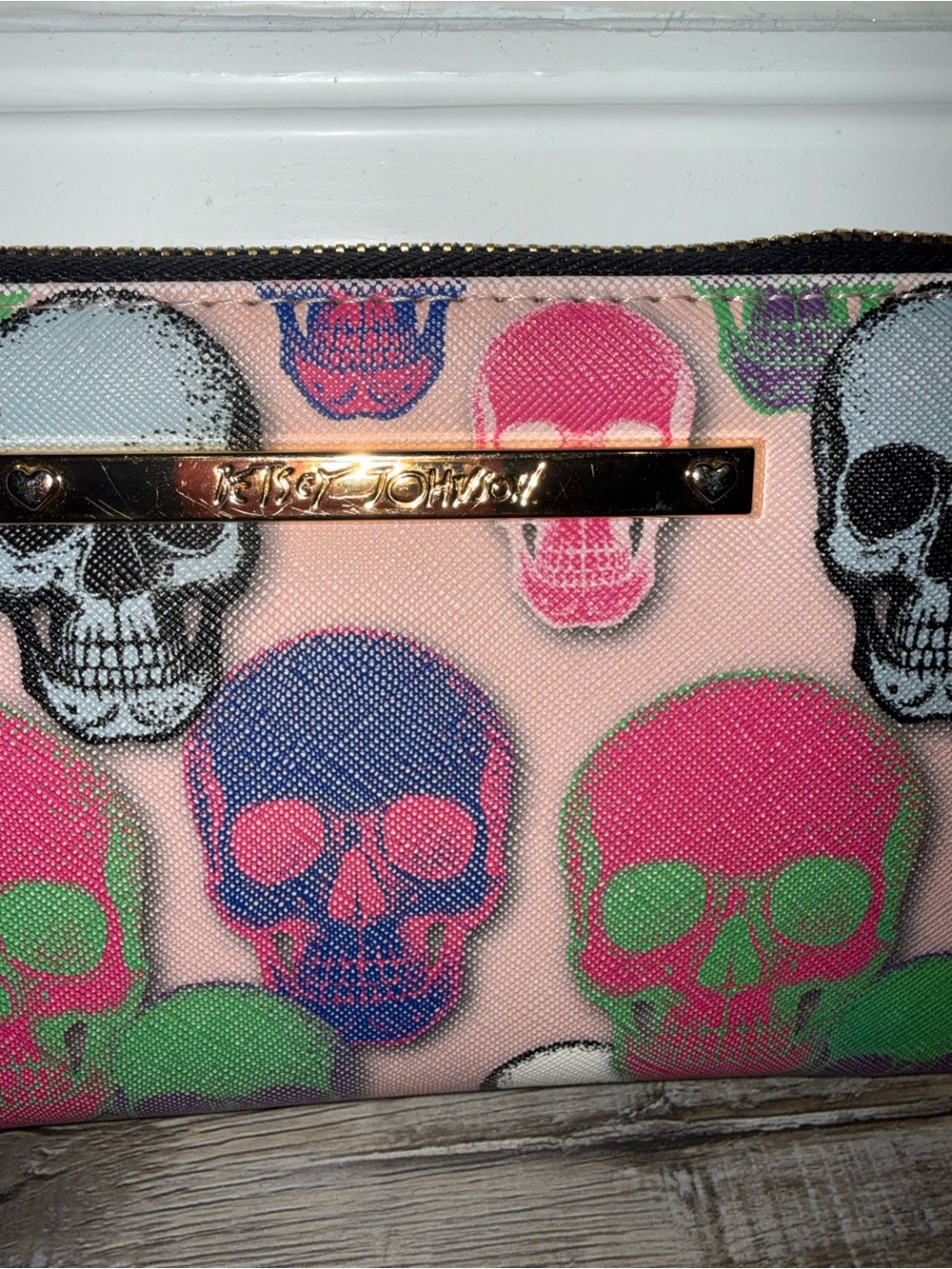 Betsey Johnson Wallet Pre-Owned - Picture 2 of 7